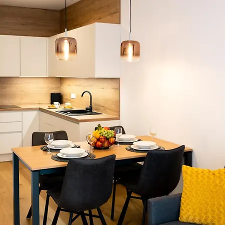 Apartment Masarykova - Modern 1-bedroom In Center & Free Parking Ljubljana