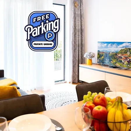 Masarykova - Modern 1-bedroom In Center & Free Parking