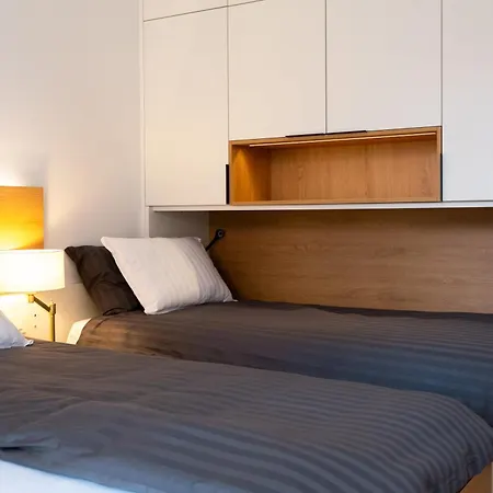 דירה Masarykova - Modern 1-bedroom In Center & Free Parking